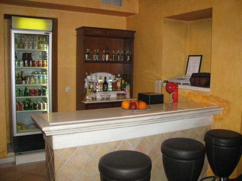 Exis Hotel Афины Экстерьер фото